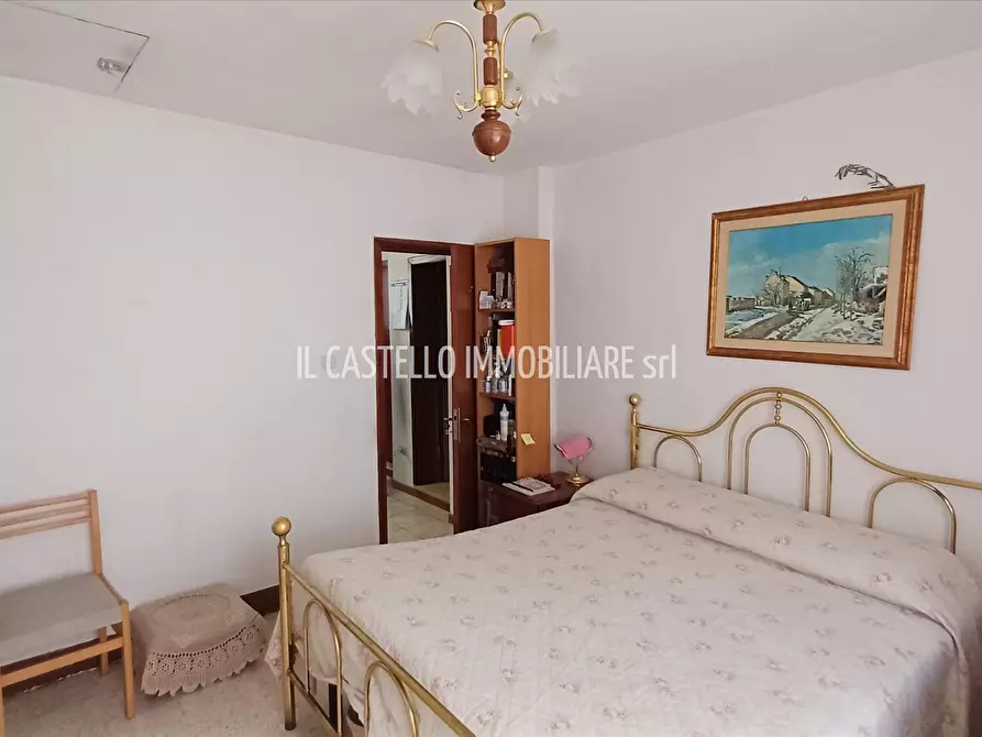 Immagine 9 di Appartamento in vendita  in via Della Pergola, 10 a Sarteano