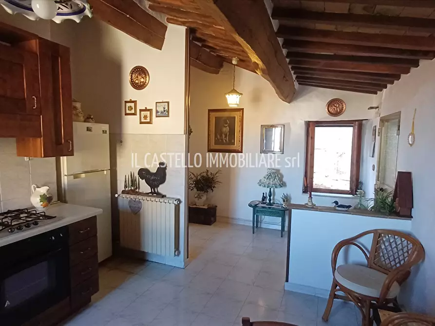 Immagine 1 di Appartamento in vendita  in via dei Fiori, 42 a Sarteano