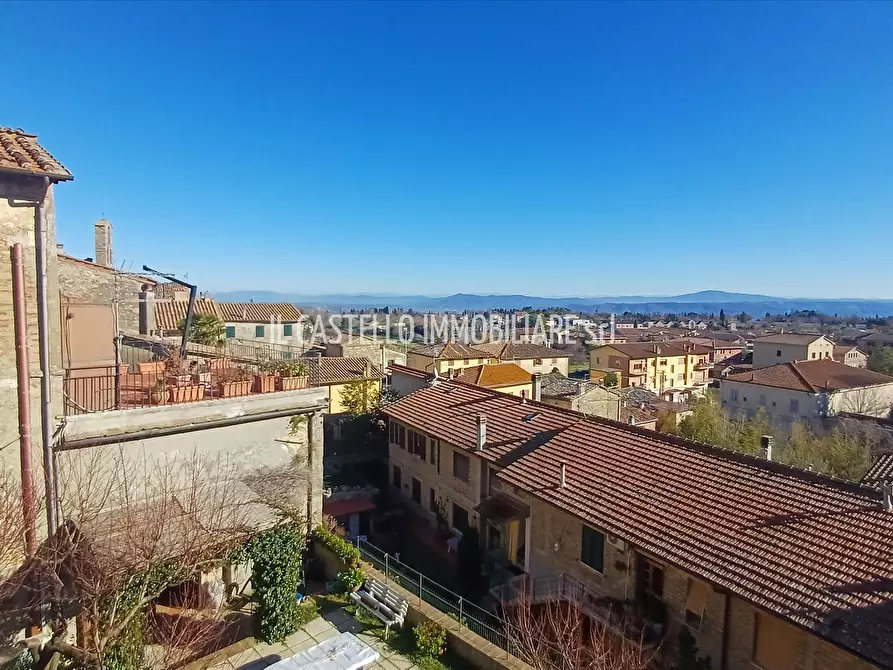 Immagine 2 di Appartamento in vendita  in via dei Fiori, 42 a Sarteano