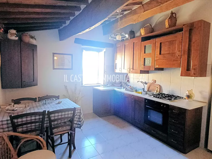 Immagine 4 di Appartamento in vendita  in via dei Fiori, 42 a Sarteano