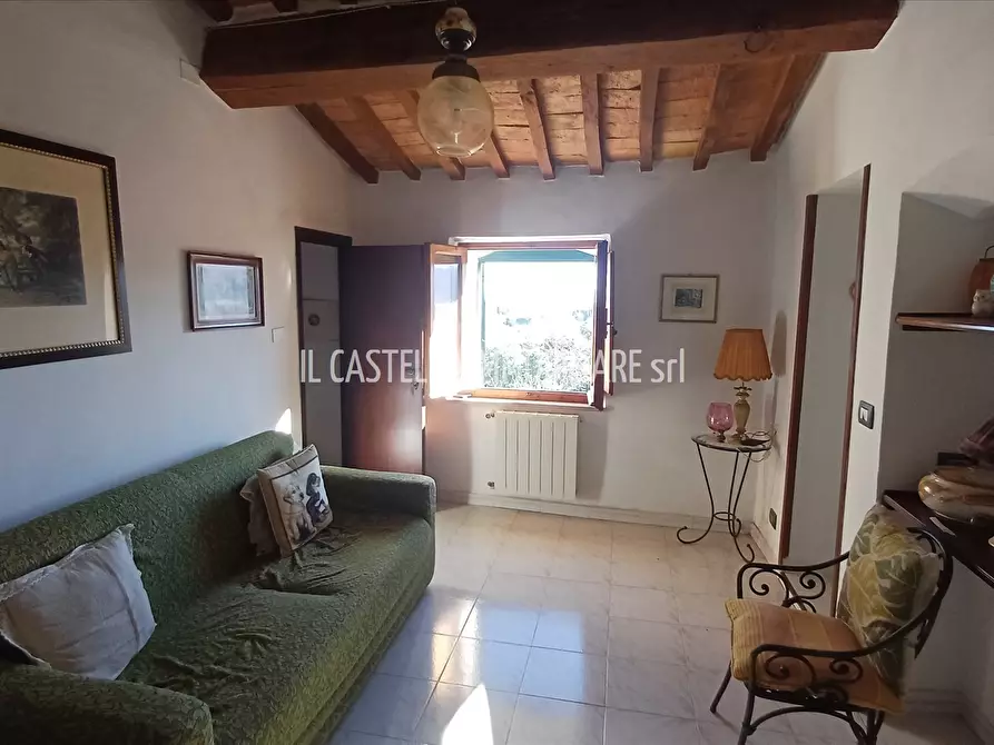 Immagine 7 di Appartamento in vendita  in via dei Fiori, 42 a Sarteano