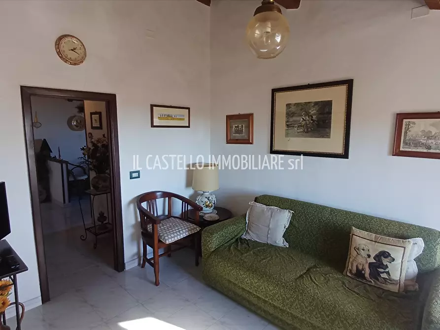 Immagine 8 di Appartamento in vendita  in via dei Fiori, 42 a Sarteano