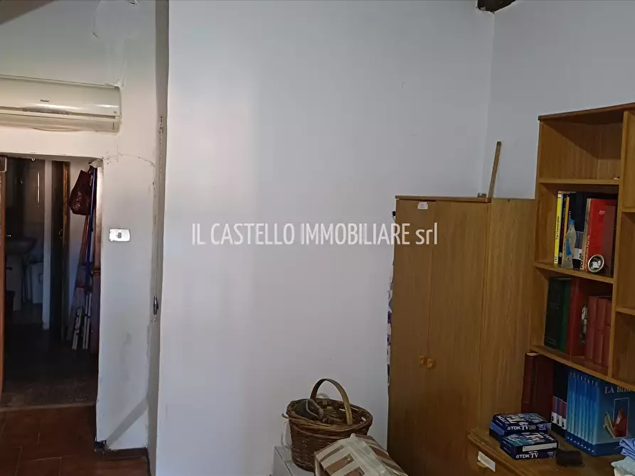 Immagine 10 di Appartamento in vendita  in via Fiorita, 36 a Castelnuovo Berardenga