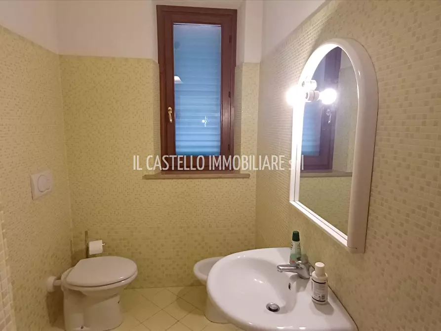 Immagine 4 di Appartamento in vendita  in via Spagna, 1/A a Torrita Di Siena