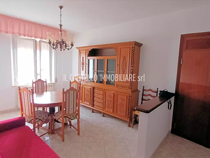 Immagine 1 di Appartamento in vendita  in piazza Dante, 6 a Chiusi