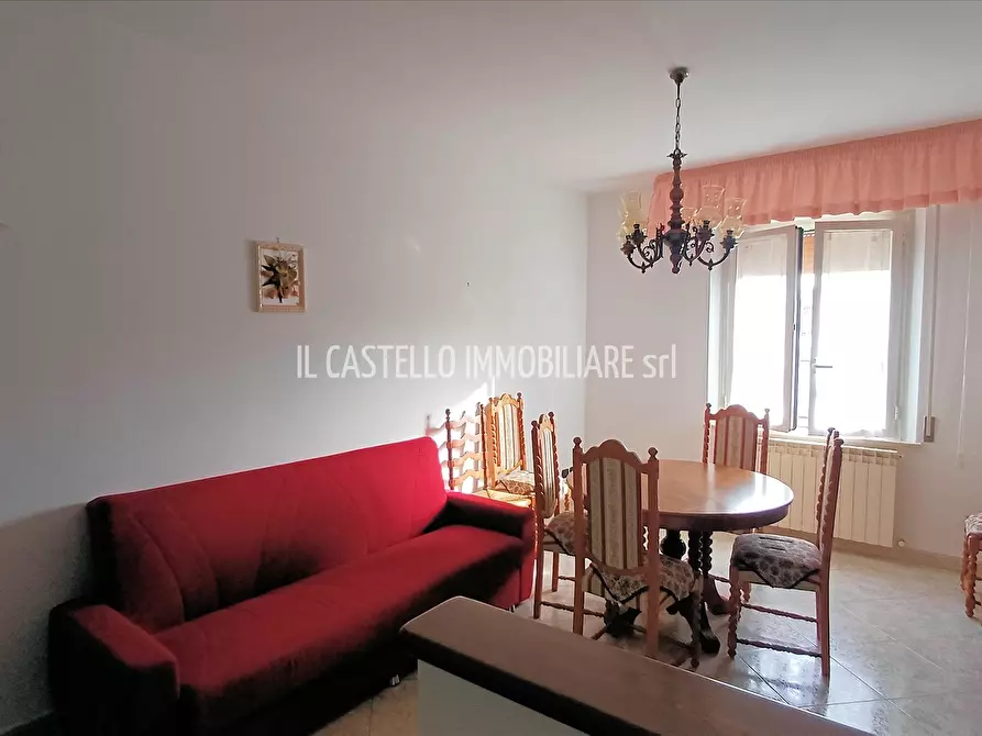 Immagine 2 di Appartamento in vendita  in piazza Dante, 6 a Chiusi