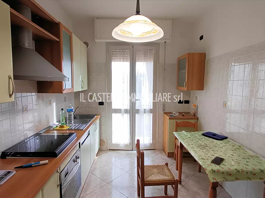 Immagine 5 di Appartamento in vendita  in piazza Dante, 6 a Chiusi