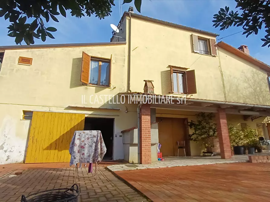 Immagine 2 di Rustico / casale in vendita  in via Del Leccetello, 31 a Trequanda