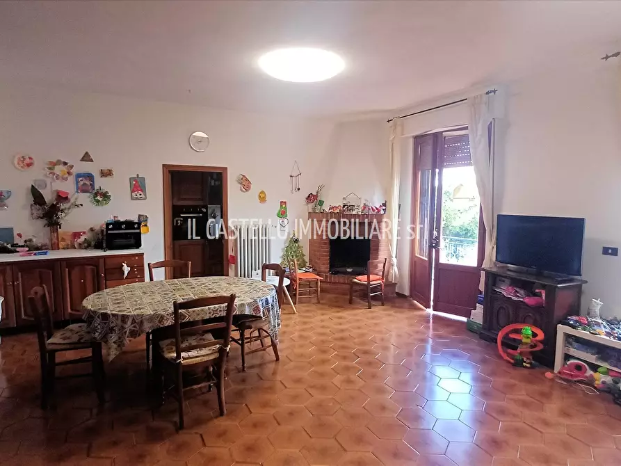 Immagine 3 di Appartamento in vendita  in via Perugia, 1 a Sarteano