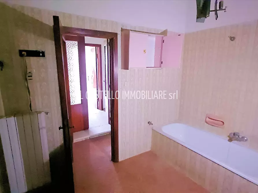 Immagine 6 di Villa in vendita  in via Lago Trasimeno 2 a Torrita Di Siena