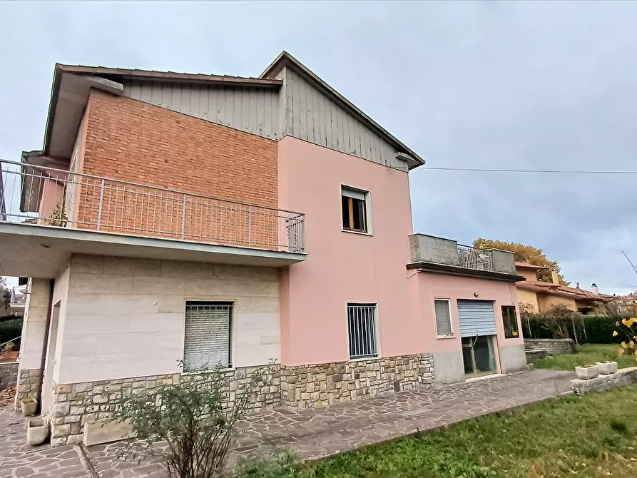 Immagine 1 di Terratetto in vendita  in viale Europa, 92 a Sarteano