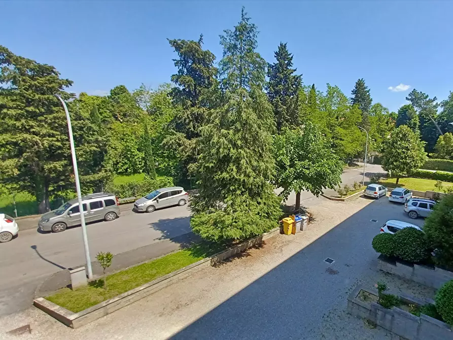 Immagine 3 di Appartamento in vendita  in piazza Dante, 6 a Chiusi