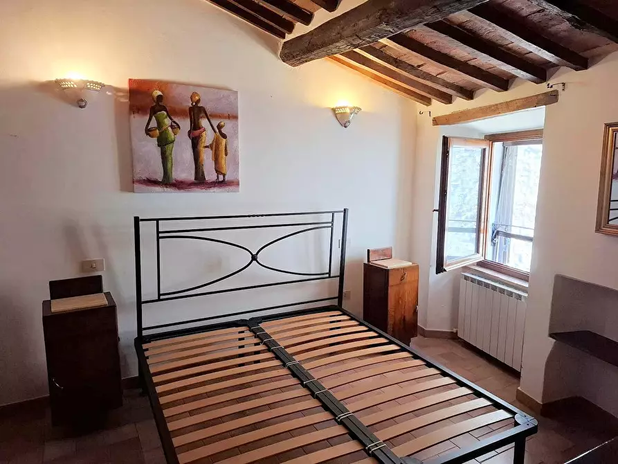 Immagine 5 di Appartamento in vendita  in Corso Garibaldi, 18 a Sarteano