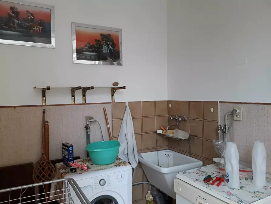 Immagine 10 di Appartamento in vendita  in piazza Dante, 6 a Chiusi