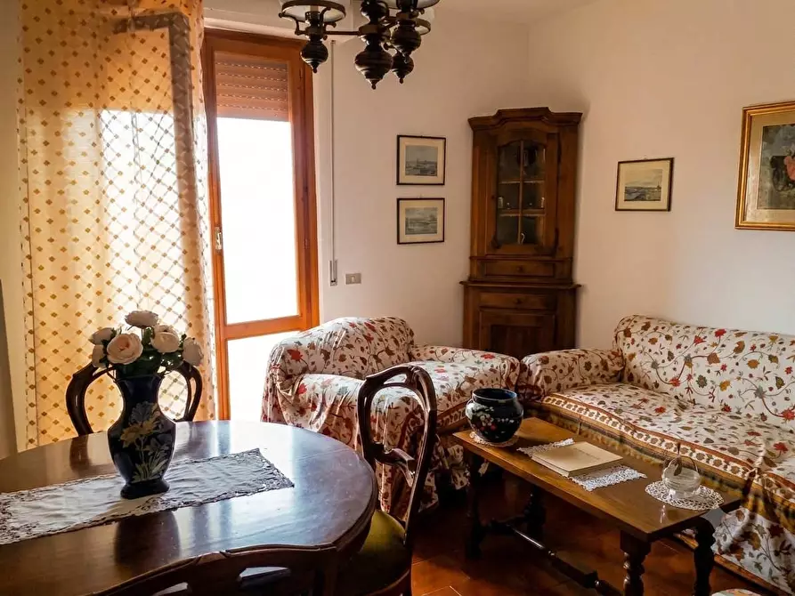 Immagine 6 di Appartamento in vendita  in piazza Dante, 6 a Chiusi