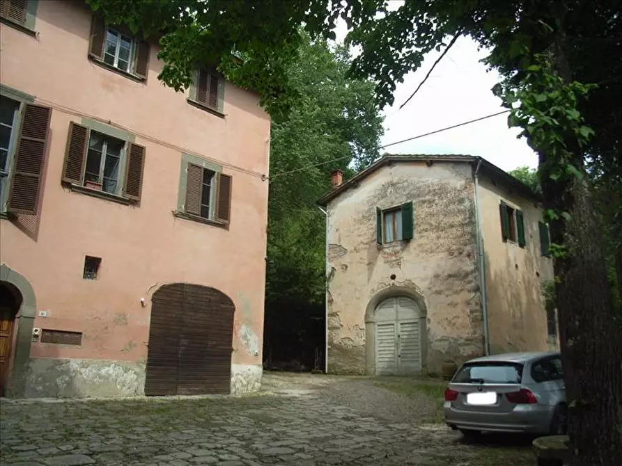 Immagine 3 di Villa in vendita  a Castelfranco Piandiscò
