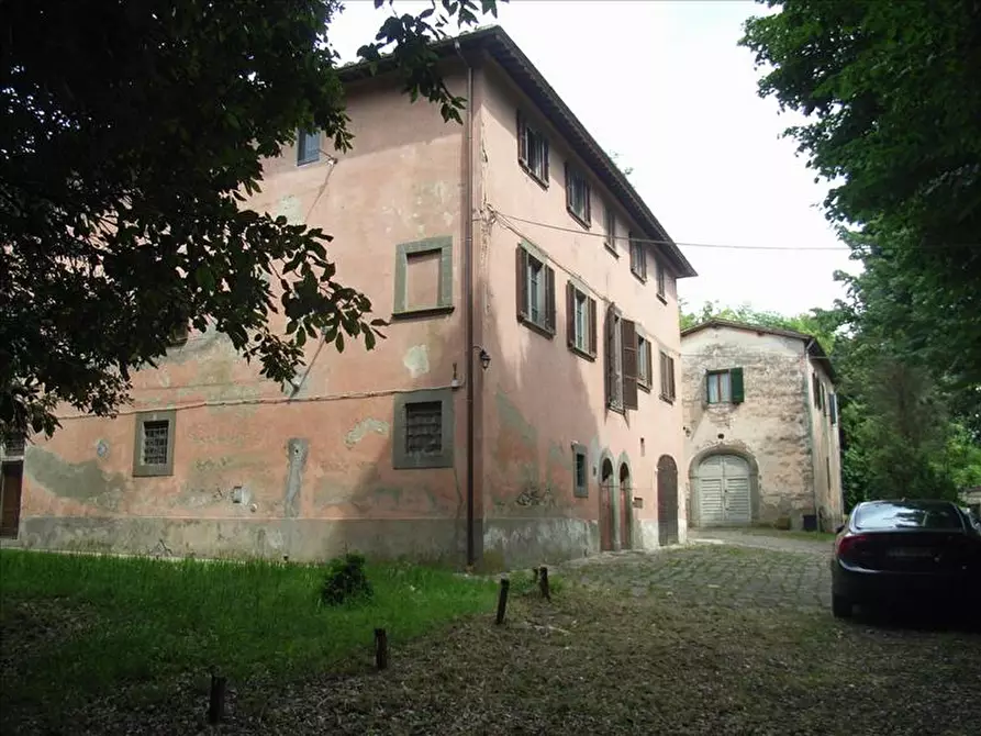 Immagine 4 di Villa in vendita  a Castelfranco Piandiscò
