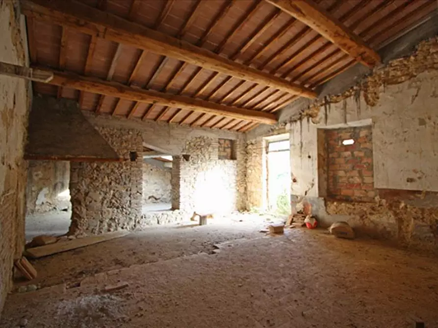 Immagine 4 di Rustico / casale in vendita  a Sarteano