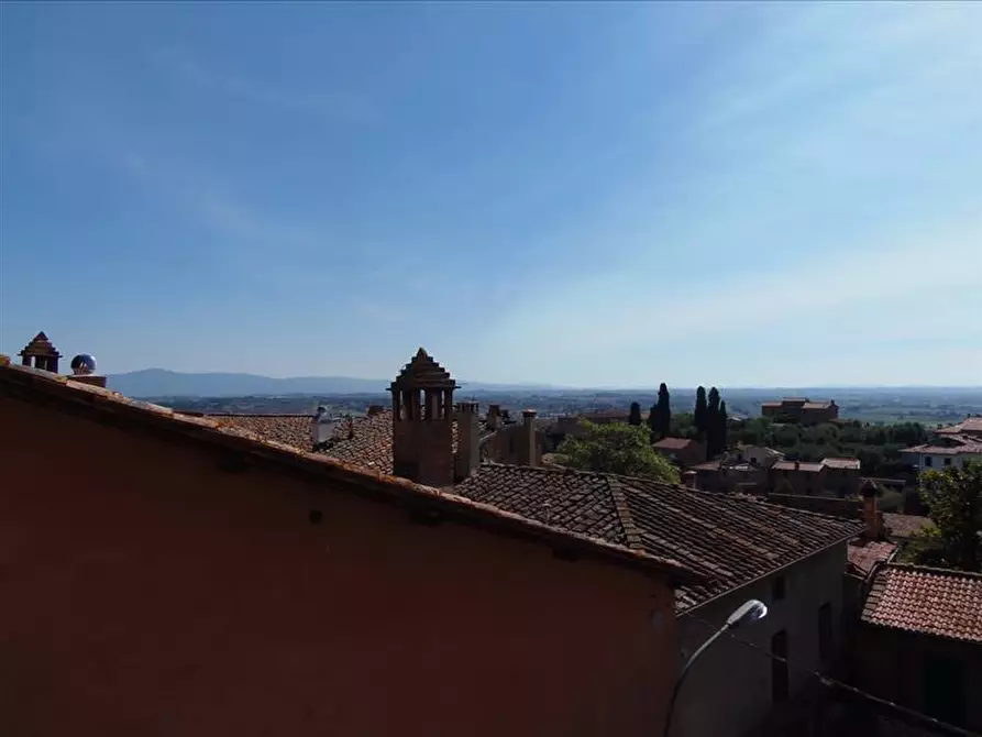 Immagine 6 di Appartamento in vendita  in Piazza Giuseppe Garibaldi, 43 a Sinalunga