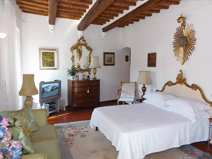 Immagine 8 di Appartamento in vendita  in Piazza Giuseppe Garibaldi, 43 a Sinalunga