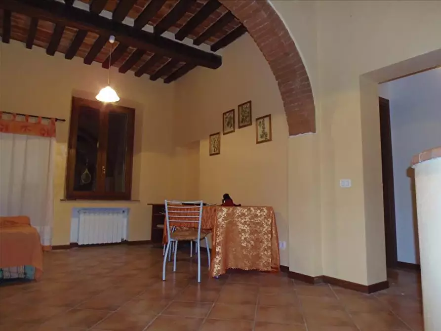 Immagine 3 di Appartamento in vendita  a Sinalunga