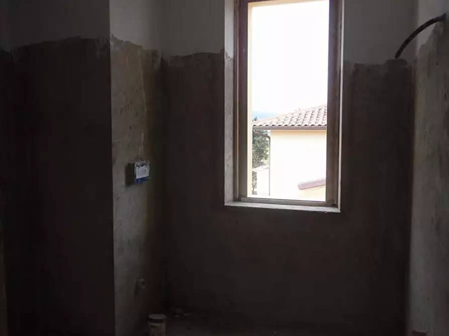 Immagine 6 di Appartamento in vendita  a Lucignano