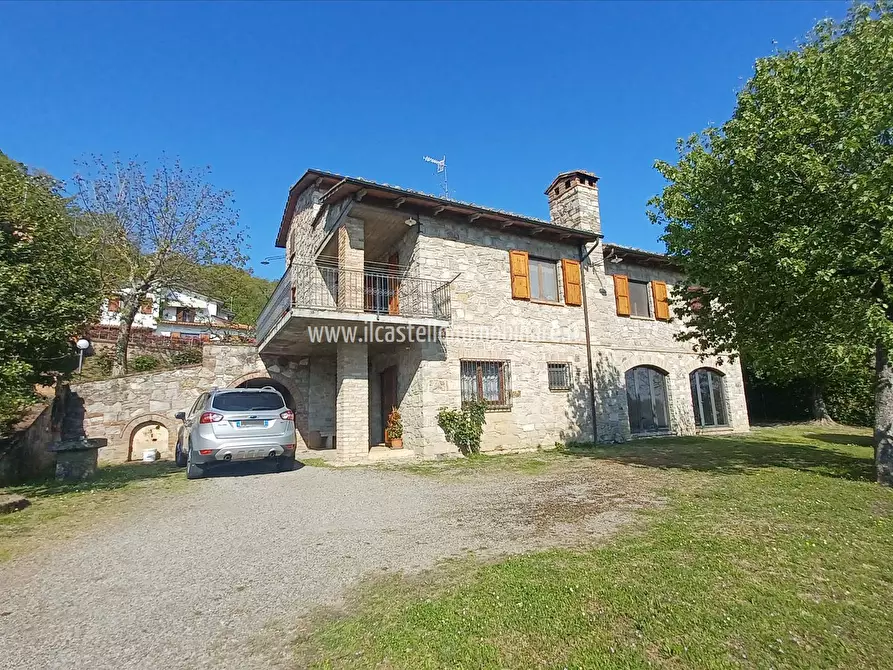 Immagine 2 di Villa in vendita  in viale Europa, 54 a Sarteano