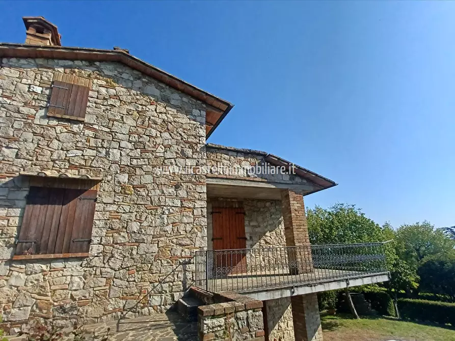 Immagine 5 di Villa in vendita  in viale Europa, 54 a Sarteano