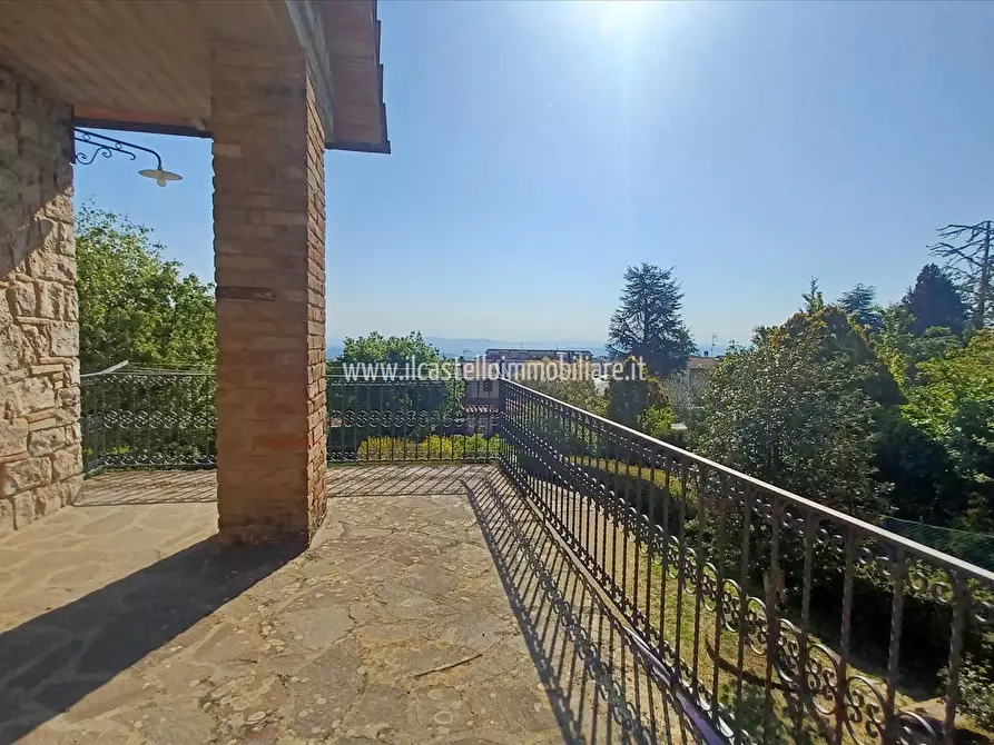 Immagine 6 di Villa in vendita  in viale Europa, 54 a Sarteano