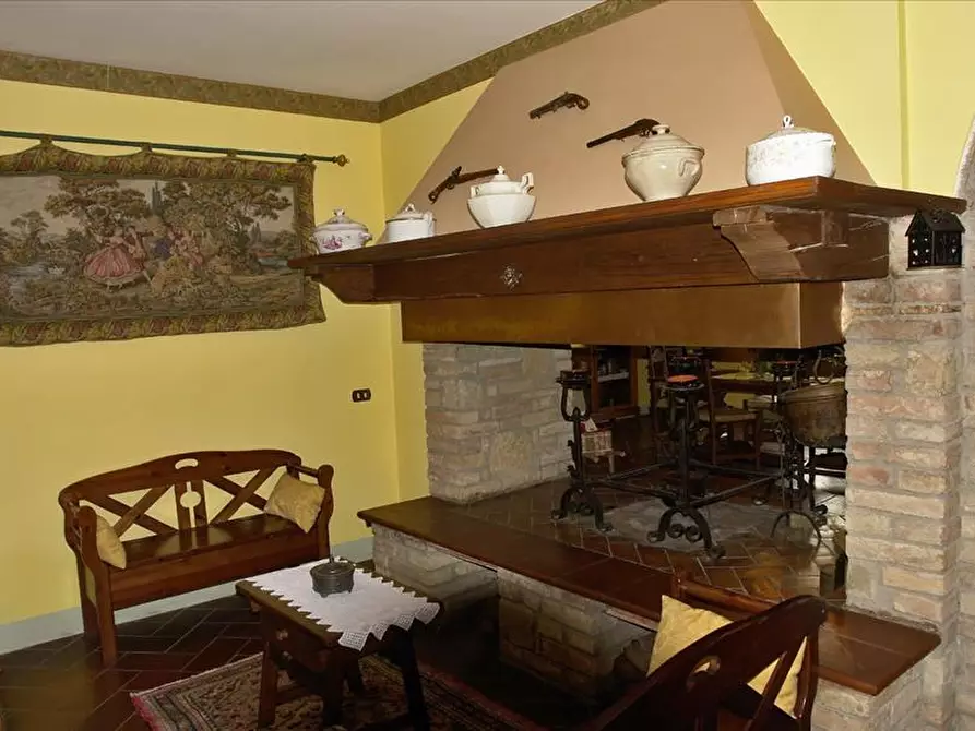 Immagine 4 di Rustico / casale in vendita  a Pienza