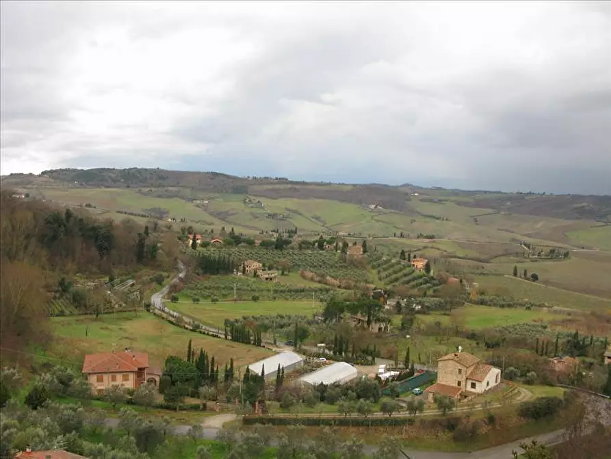 Immagine 9 di Palazzo in vendita  a Montepulciano