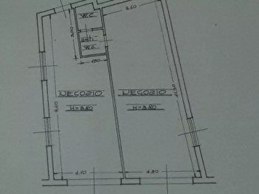 Immagine 5 di Locale commerciale in vendita  a Sinalunga