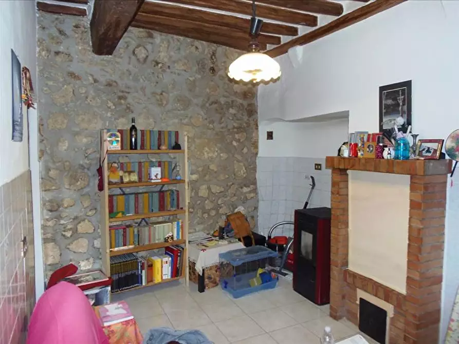 Immagine 3 di Appartamento in vendita  a Sarteano