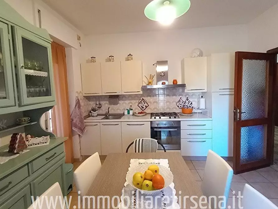 Immagine 7 di Appartamento in vendita  a Orvieto