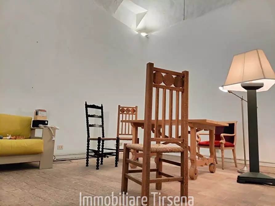 Immagine 2 di Locale commerciale in affitto  a Orvieto