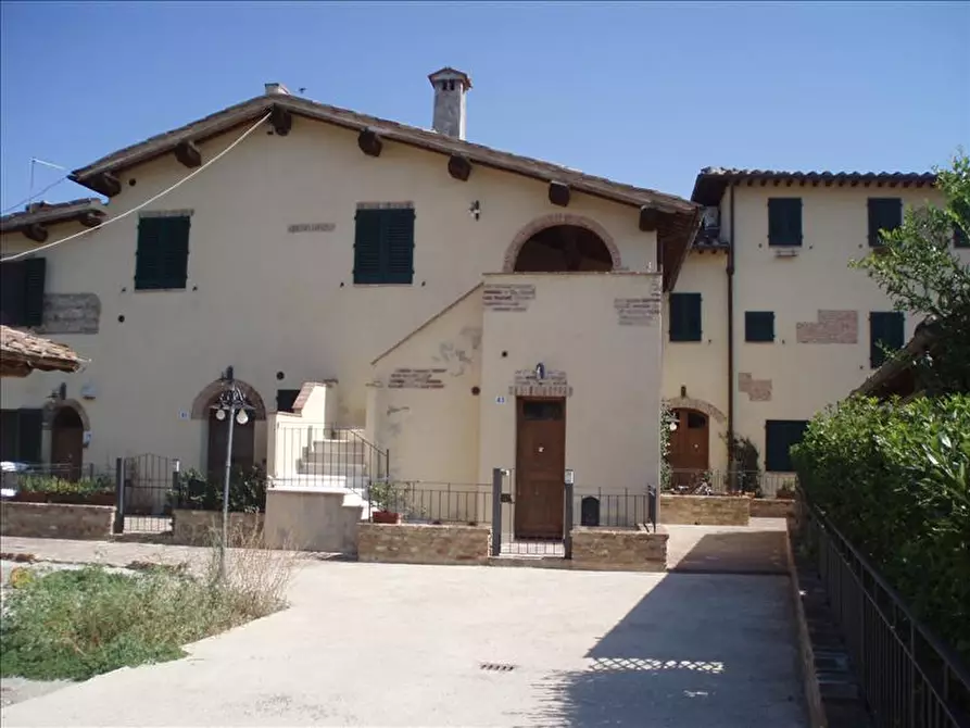 Immagine 4 di Appartamento in vendita  in Via della Mercanzia, 37-77 a Siena