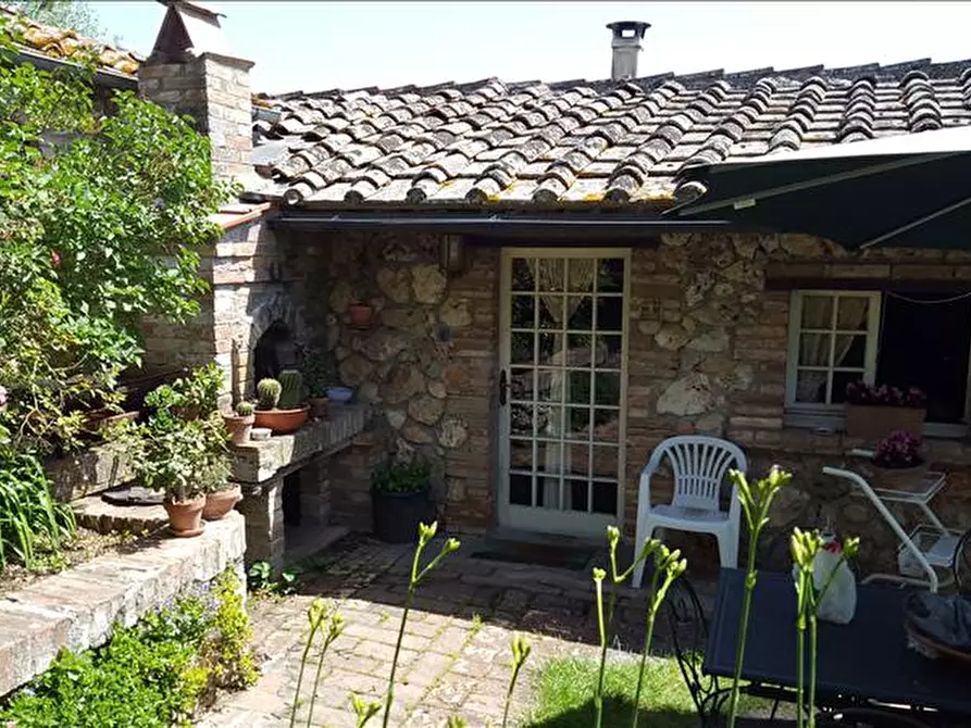 Immagine 6 di Villa in vendita  a Sovicille