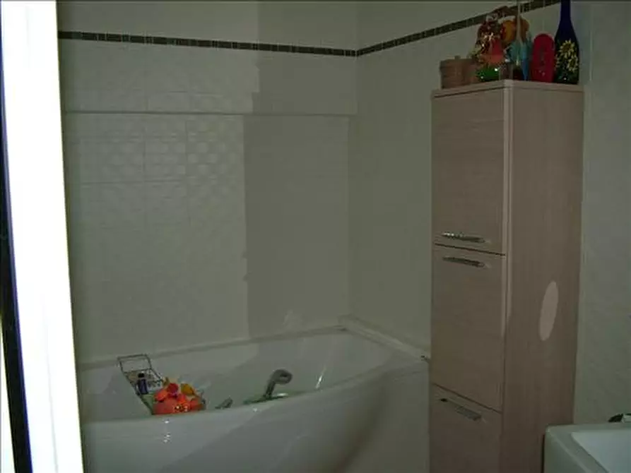 Immagine 9 di Appartamento in vendita  a Siena