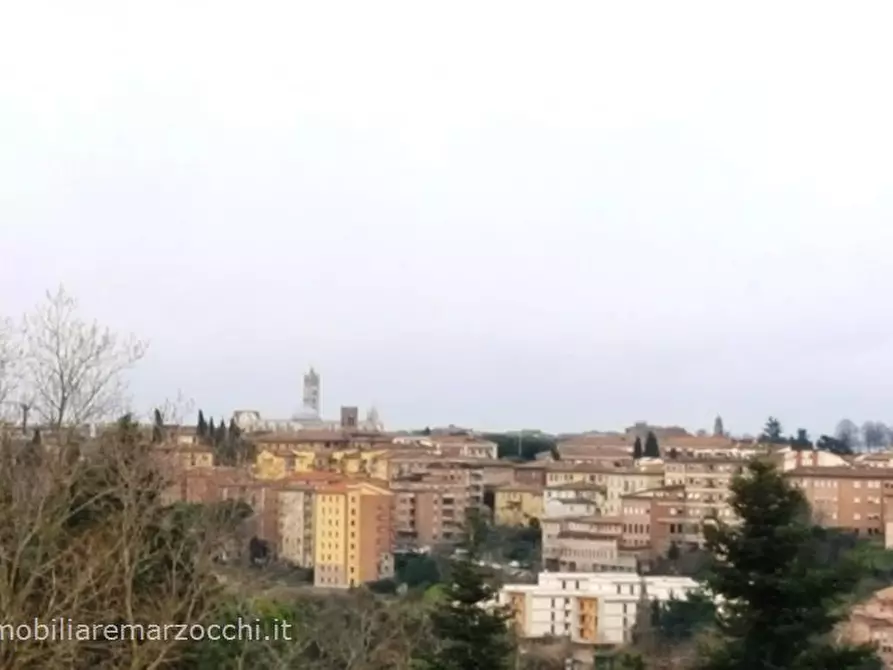 Immagine 6 di Appartamento in vendita  in Via Puglie, 13 a Siena