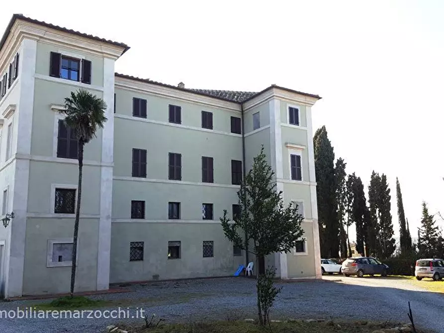 Immagine 2 di Appartamento in vendita  in Strada di Marciano, 55 a Siena