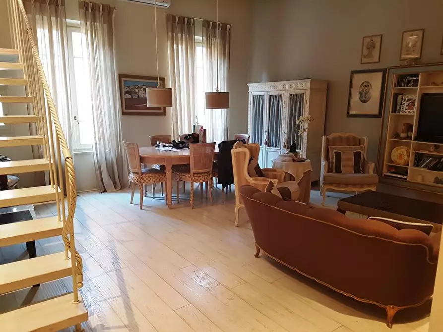 Immagine 10 di Appartamento in vendita  in Via del Porrione, 42 a Siena