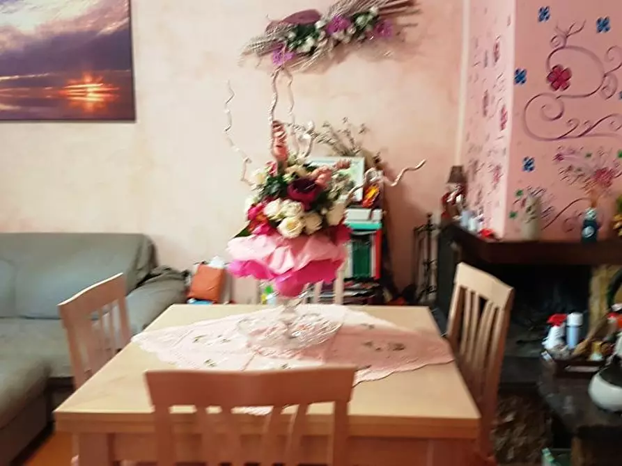 Immagine 2 di Appartamento in vendita  a Siena