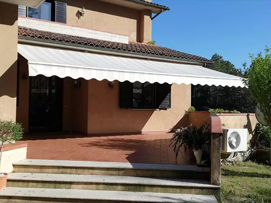 Immagine 3 di Villa in vendita  in Via Europa, a Sovicille