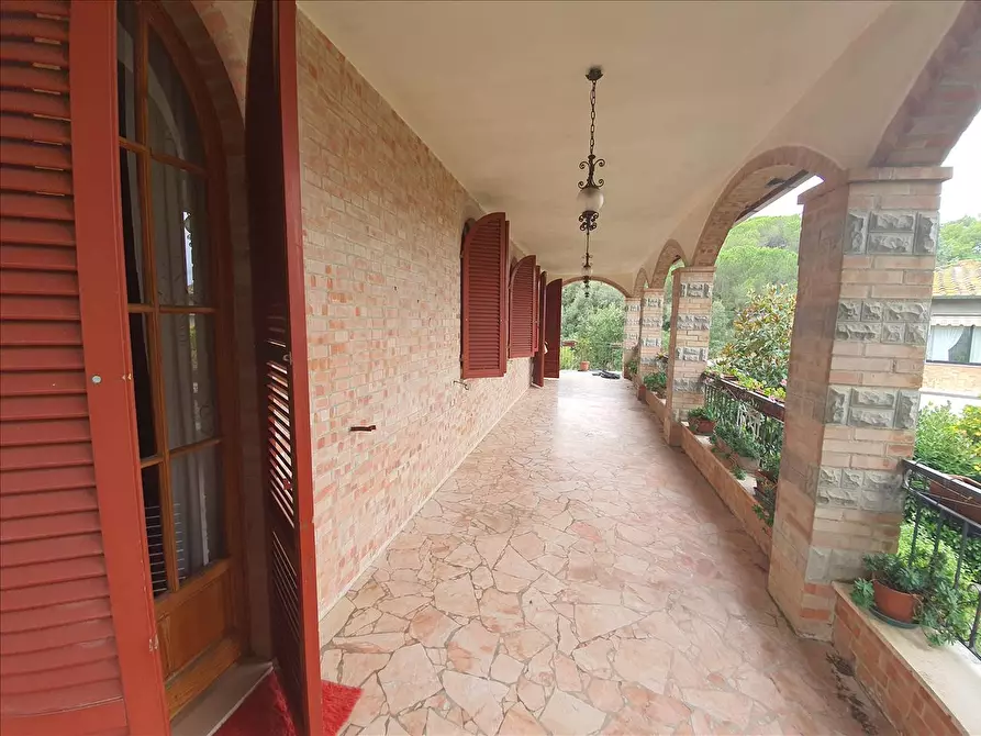 Immagine 4 di Villa in vendita  a Murlo