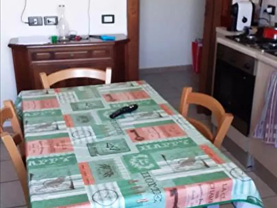 Immagine 4 di Appartamento in vendita  in Via I Maggio, a Monticiano