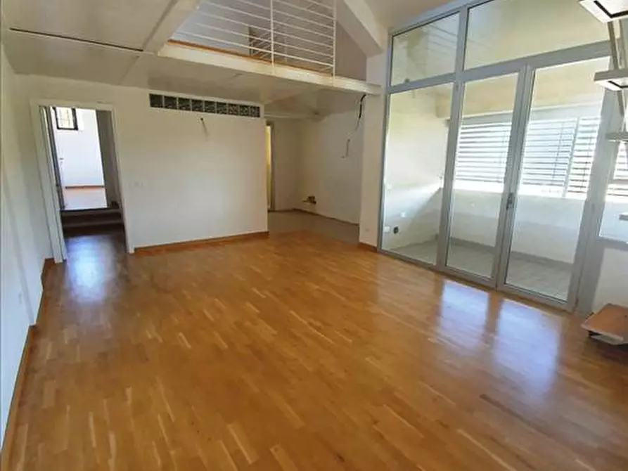 Immagine 2 di Appartamento in vendita  in Via Antonio Gramsci, a Colle Di Val D'elsa