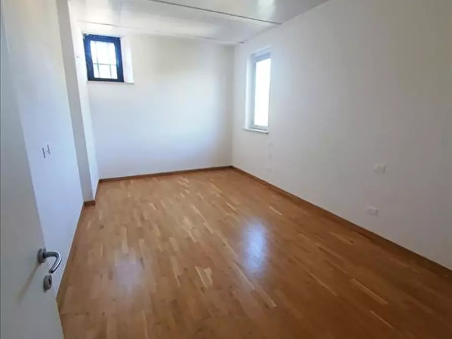 Immagine 10 di Appartamento in vendita  in Via Antonio Gramsci, a Colle Di Val D'elsa