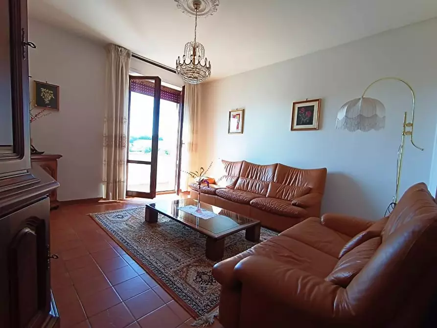 Immagine 1 di Appartamento in vendita  in Via M. L. King, 34 a Castelnuovo Berardenga