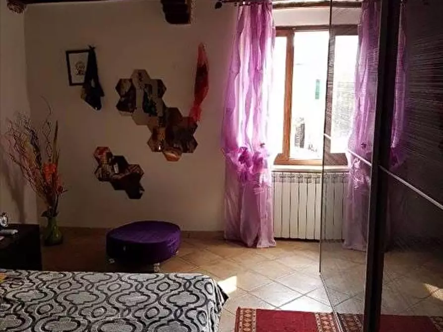 Immagine 10 di Appartamento in vendita  in Piazza Sant'Agostino, 11 a Monticiano