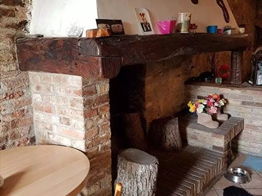 Immagine 4 di Appartamento in vendita  in Piazza Sant'Agostino, 11 a Monticiano